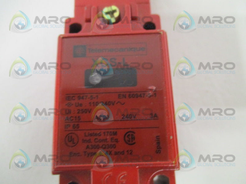 TELEMECANIQUE XCSL768F3 INTERLOCK SWITCH (MISSING ACCESSORIES)  NSNP