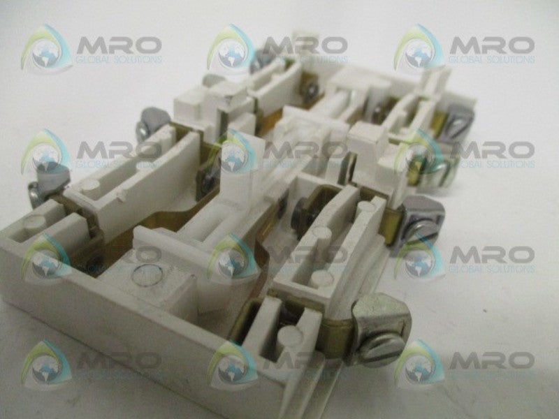 CUTLER HAMMER W40 AUXILIARY CONTACT BLOCK  UNMP