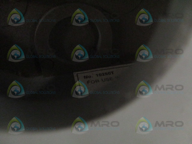 CUTLER HAMMER 10250TN3 3-HOLE PUSHBUTTON ENCLOSURE  UNMP