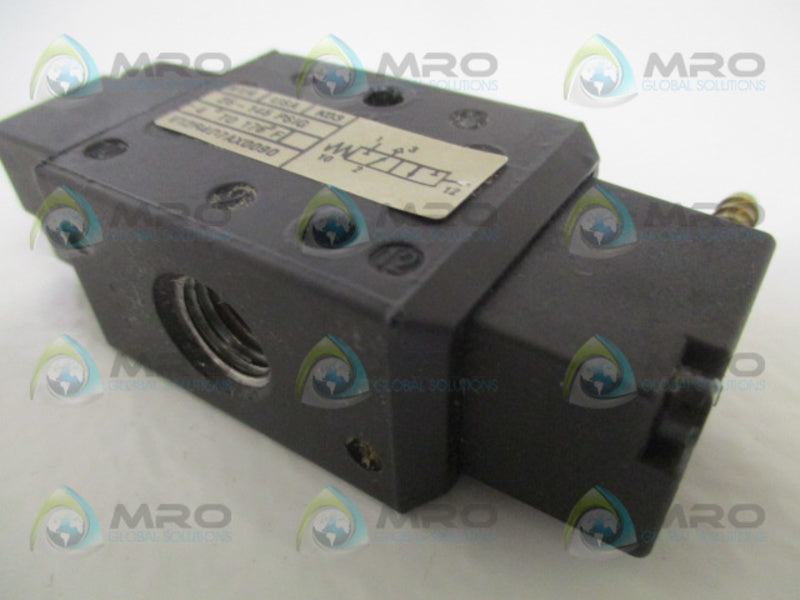 NORGREN V12R4D7AX0090 PNEUMATIC AIR VALVE 1/4" UNMP