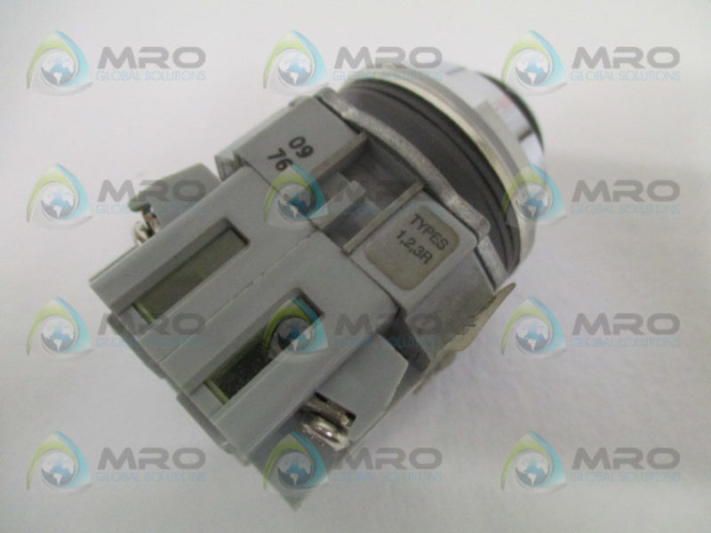 IDEC ASD22K20N KEY SWITCH (NO KEY) NSNP