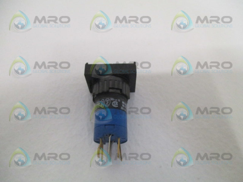 EAO 31-121-022 CLEAR PUSHBUTTON SWITCH (AS PICTURED)  UNMP