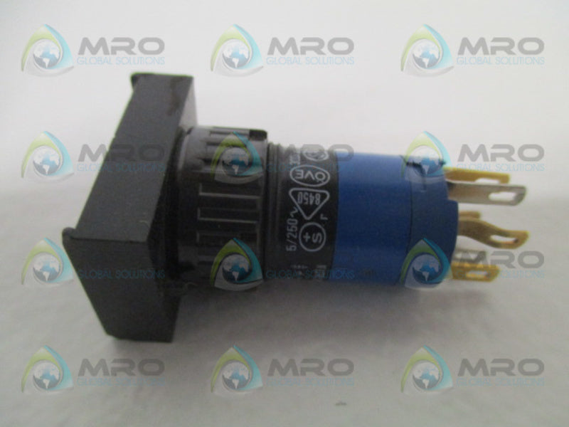 EAO 31-121-022 CLEAR PUSHBUTTON SWITCH (AS PICTURED)  UNMP