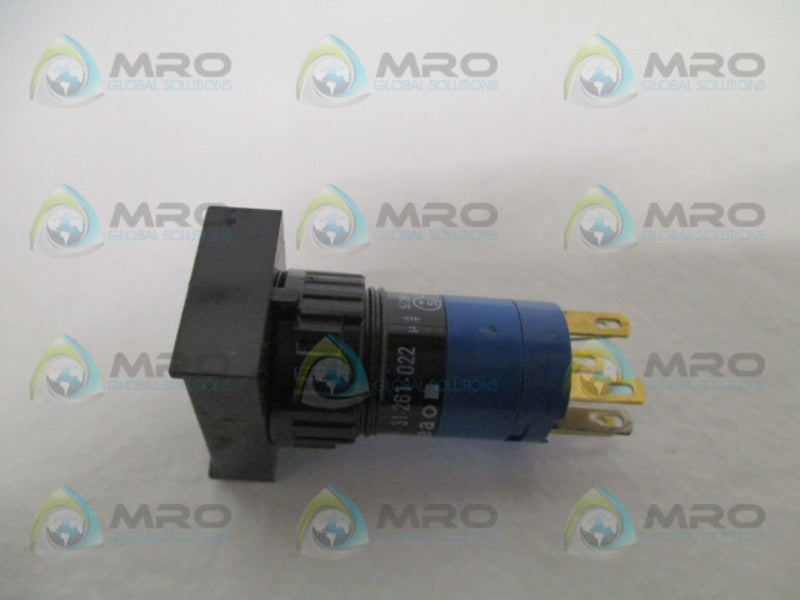 EAO 31-261-022 PUSHBUTTON LAMP INDICATOR SWITCH (NO BULB)  UNMP