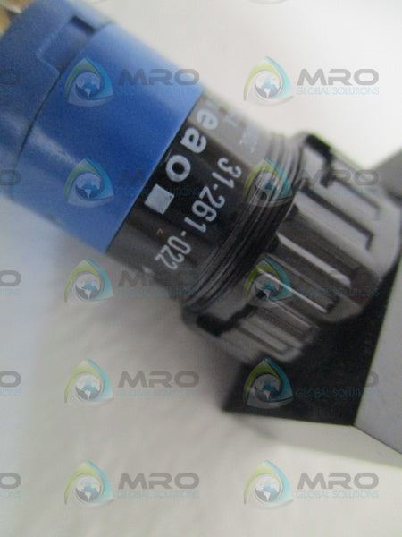 EAO 31-261-022 PUSHBUTTON LAMP INDICATOR SWITCH (NO BULB)  UNMP