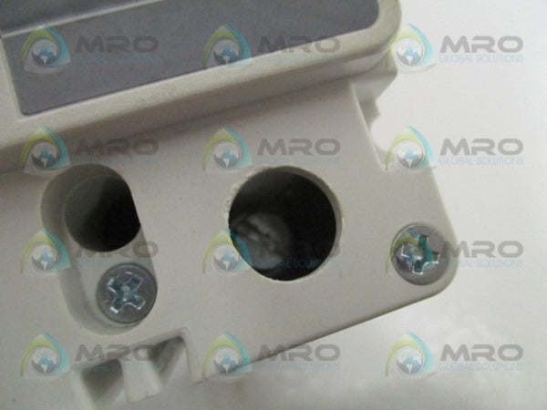 EATON HMCPS003A0CBP10 CIRCUIT BREAKER 3A  UNMP