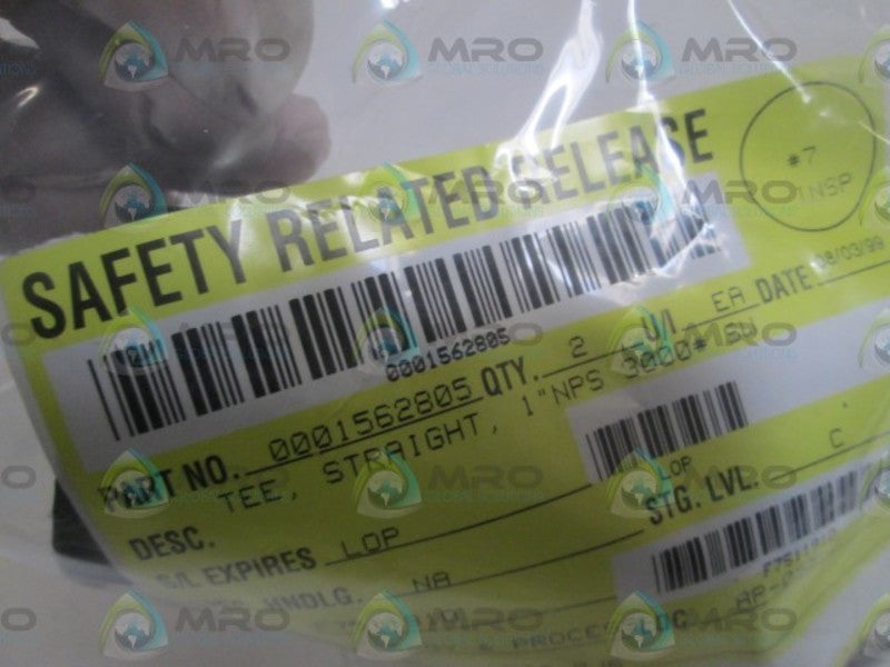 LOT OF 2 TEE, STRAIGHT, 1" NPS 3000# SW 0001562805 NSNP