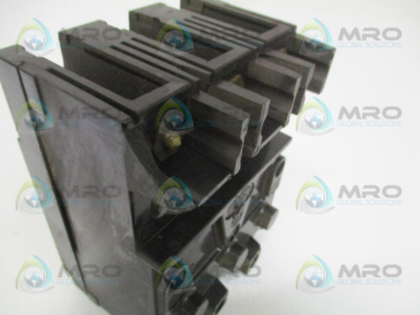 ITE EH3-B015 CIRCUIT BREAKER 15A (CRACKED) UNMP