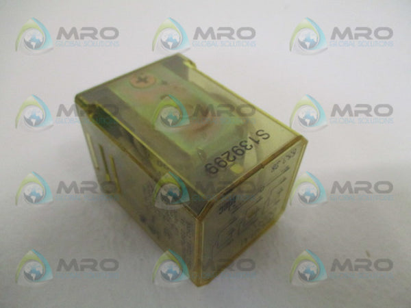 IDEC RR3B-U RELAY 24VDC UNMP