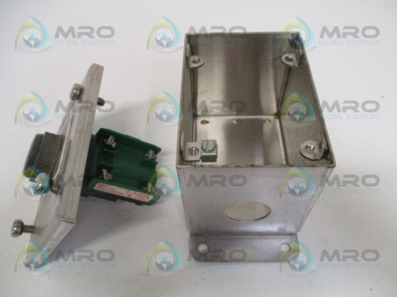 ALLEN BRADLEY 800R-1HX4T SER. A PUSHBUTTON STATION  UNMP