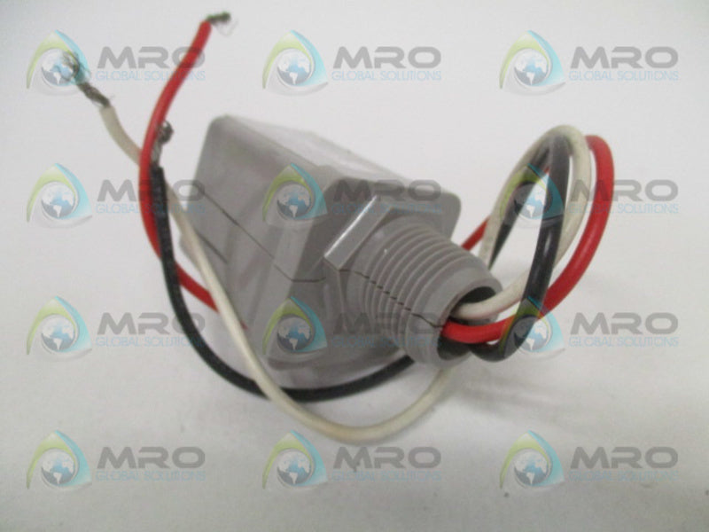INTERMATIC K4123 PHOTO CONTROL STEM MOUNT UNMP
