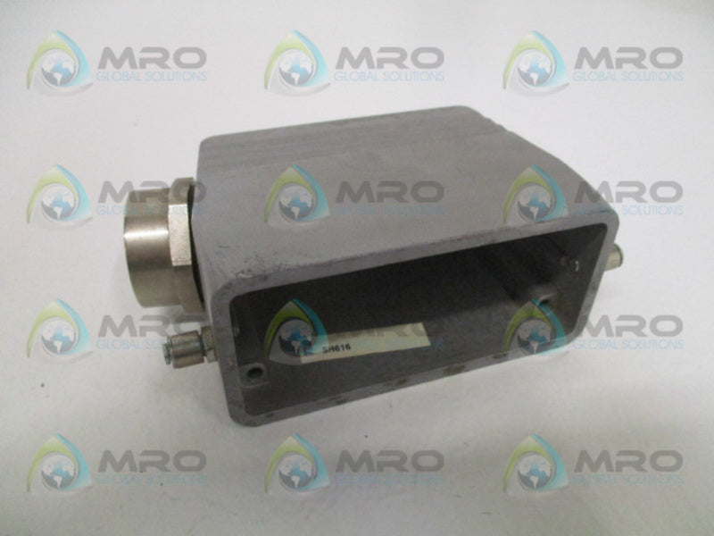 THOMAS & BETTS SH616 CONNECTOR HOOD UNMP