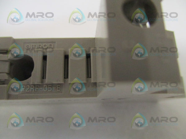 OMRON P2RF-05-E RELAY SOCKET UNMP