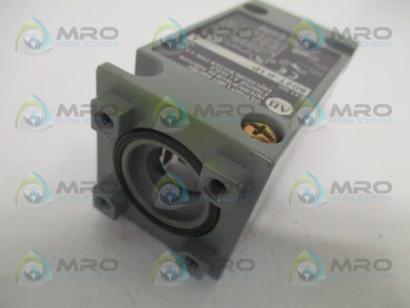 ALLEN BRADLEY 802T-K1P SER. J OILTIGHT LIMIT SWITCH (AS PICTURED)  UNMP