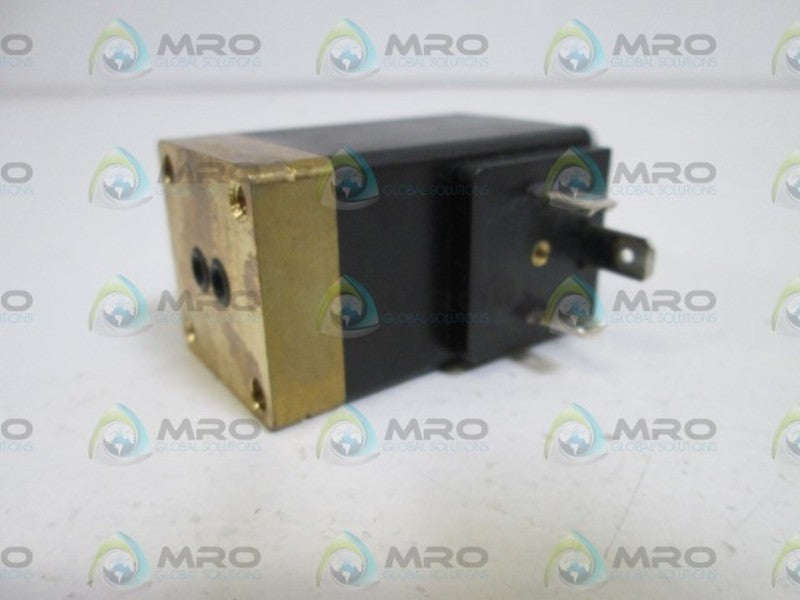 BURKERT VALVE COIL 00048468 (MISSING SCREWS)  NSNP