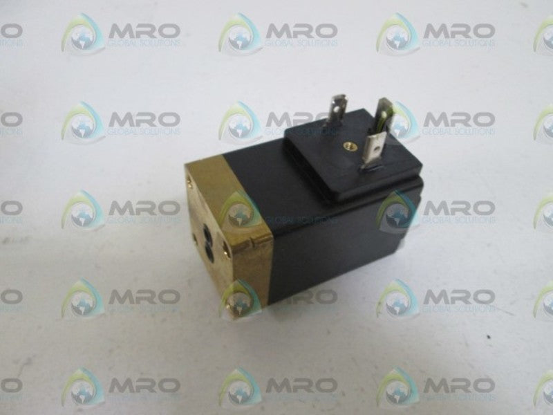 BURKERT VALVE COIL 00048468 (MISSING SCREWS)  NSNP
