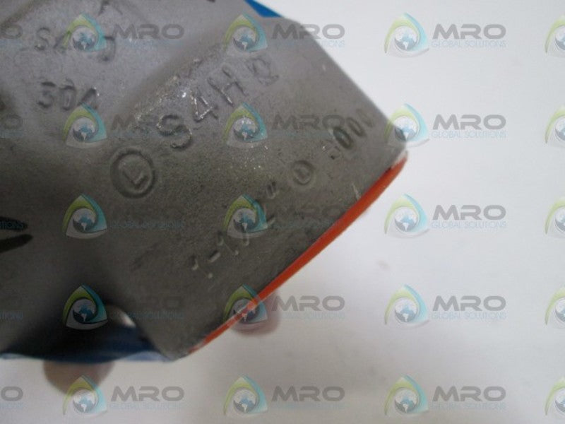 LADISH STEEL ELBOW 1 1/2" 3000WOG A182F304S4HDZ NSNP