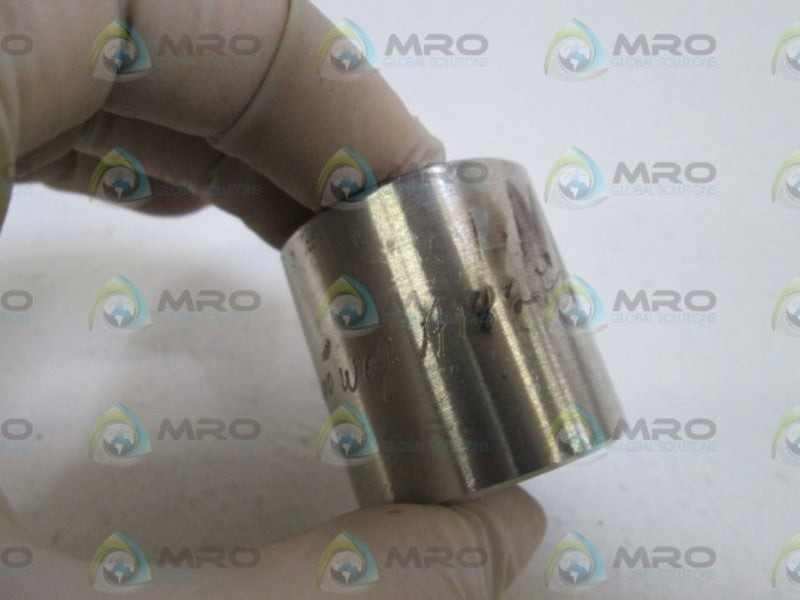 COUPLING 1X1/2" 3000 WOG A182F304J4RYJ  NSNP