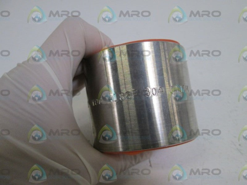 COUPLING 1-1/2" 3000# WOG A182F304J4JZK  NSNP