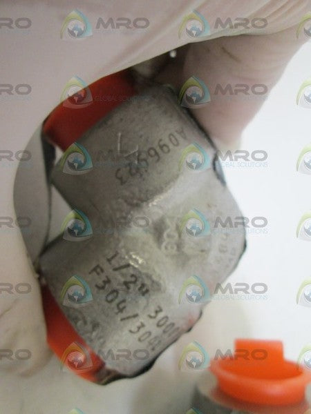 LOT OF 3 ELBOW 1/2" 3000# F304/304L NSNP