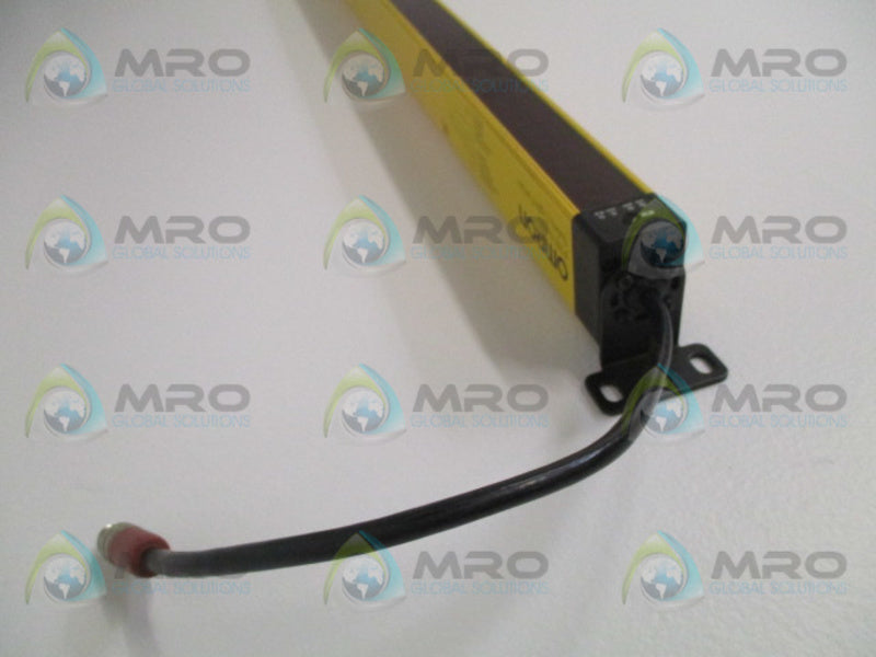 OMRON F3SL-A1920P30-D SAFETY LIGHT CURTAIN RECEIVER NSNP