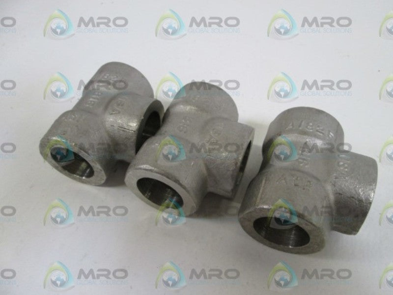 LOT OF 3 FITTING 1/2" 3000# 304L/304 NSNP