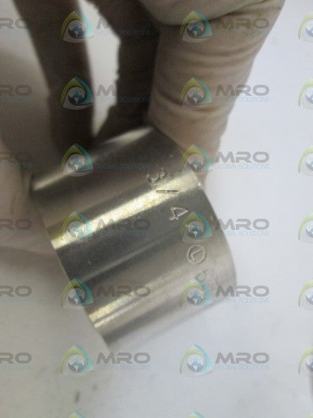 LOT OF 2 COUPLING 3/4" 6000 WOG SA182F304X4HBH NSNP