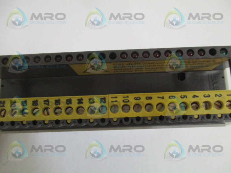 SCHNEIDER AEG MODICON DAP218/AS-BDAP-218 OUTPUT MODULE UNMP