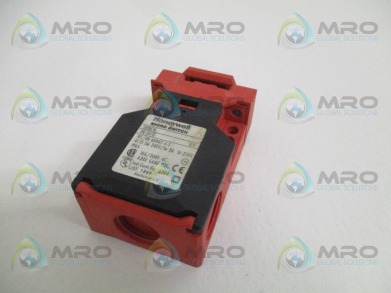 HONEYWELL GKNC4L SAFETY INTERLOCK SWITCH NSNP