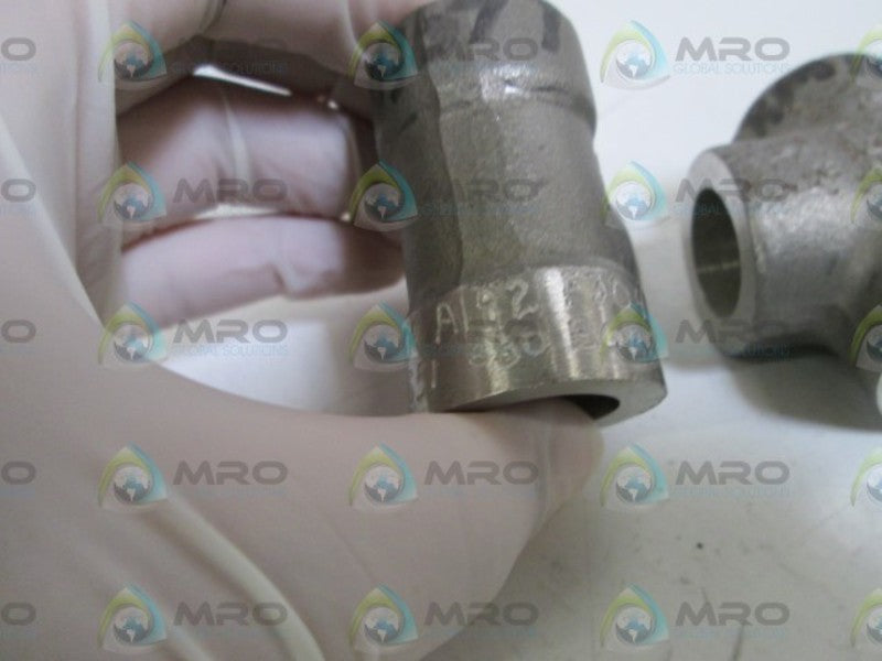 LOT OF 2 BONNEY FITTING 3/8" 3000 WOG A182F304E551S80 BORE NSNP