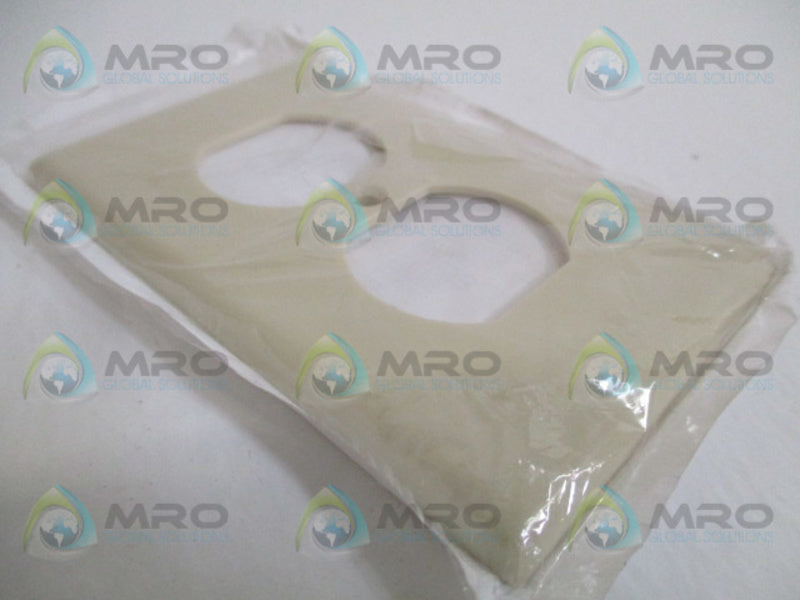 LEVITON 86003 1-GANG DUPLEX RECEPTACLE PLATE NSMP
