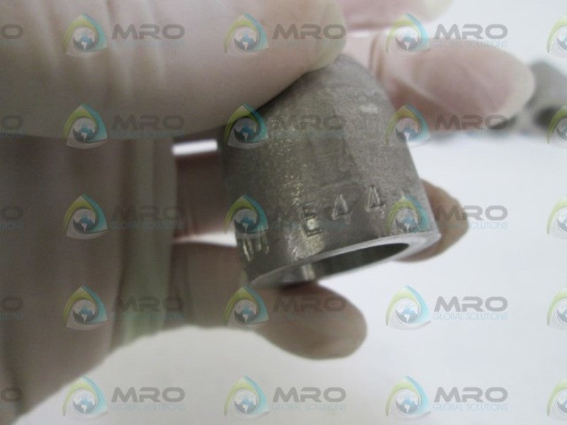 LOT OF 5 ELBOW 3/8" 3000 WOG A182F304E44 NSNP