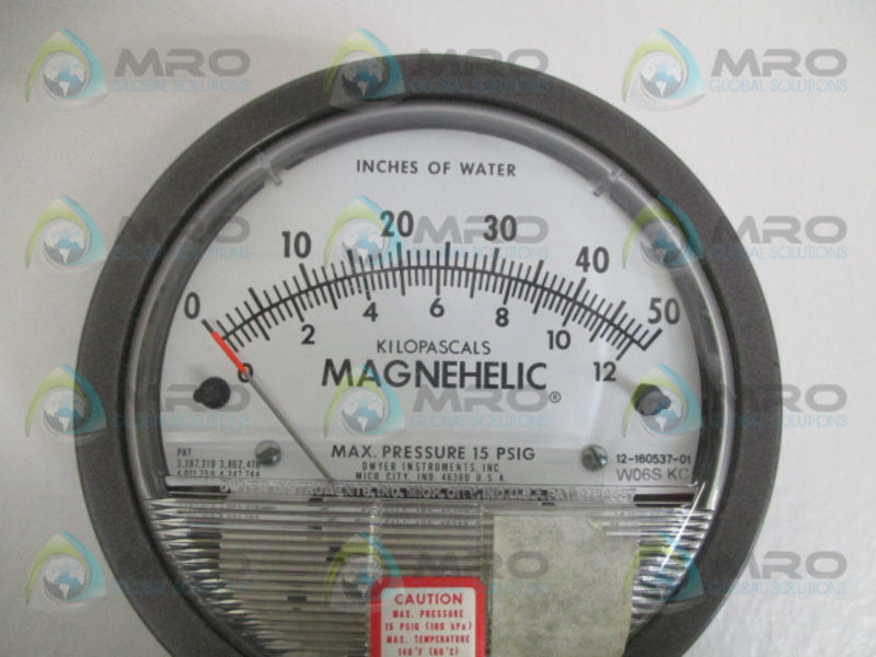 DWYER 12-160537-01 PRESSURE GAUGE 0-50 WC 0-12 KPA  UNMP