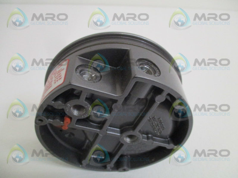 DWYER 12-160537-01 PRESSURE GAUGE 0-50 WC 0-12 KPA  UNMP