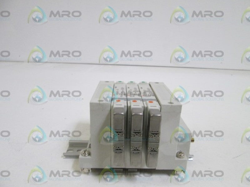 SMC MANIFOLD ASSEMBLY VV5Q21-03-DAJ00 UNMP