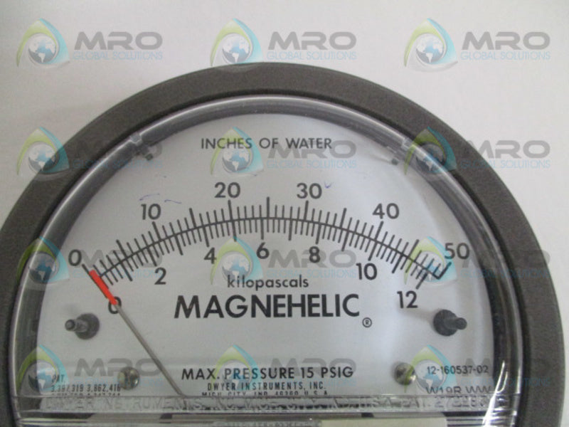 DWYER 12-160537-02 PRESSURE GAUGE 0-50 WC 0-12 KPA  NSNP