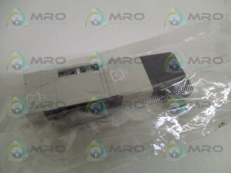 SMC SV2100-5FU SOLENOID VALVE  NSMP