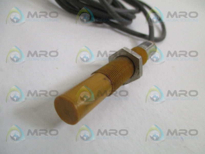 OMRON E2K-X4MY CAPACITIVE PROXIMITY SWITCH UNMP
