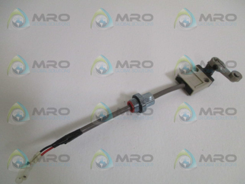 OMRON D4C-4424 LIMIT SWITCH UNMP