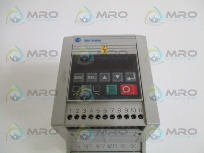 ALLEN BRADLEY 160-BA01NPS1P1 SER. C F/W 7.04 SPEED CONTROLLER  UNMP