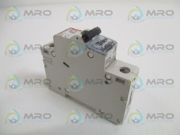 PASS & SEYMOUR LEGRAND 03388-C25 CIRCUIT BREAKER 25A UNMP