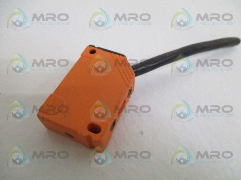 IFM EFECTOR IN5227 IN-3002-BPKG INDUCTIVE SENSOR (AS PICTURED) UNMP