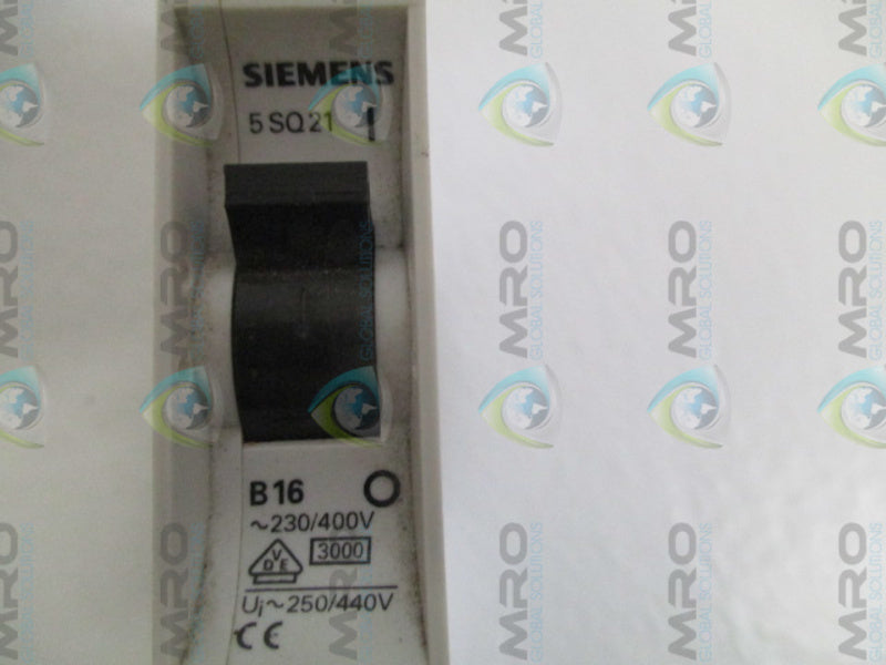 SIEMENS 5SQ21-B16 CIRCUIT BREAKER 16A UNMP