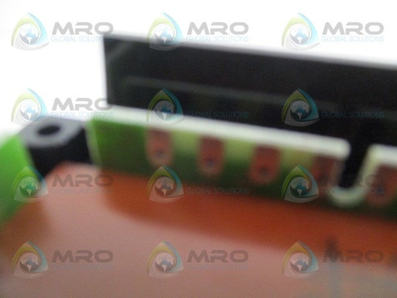 SIEMENS LFL1.322 GAS BURNER PROGRAM CONTROLLER UNMP