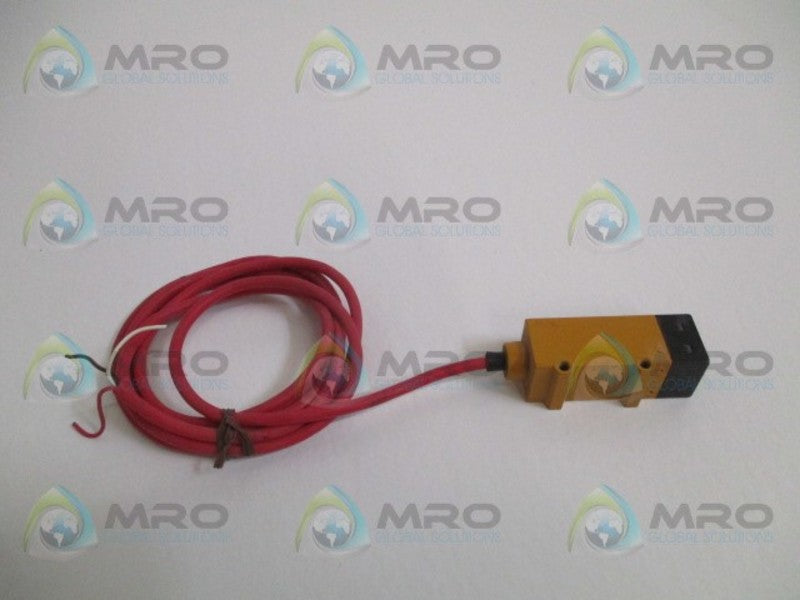 OMRON E3S-5LB4-T PHOTOELECTRIC SWITCH UNMP