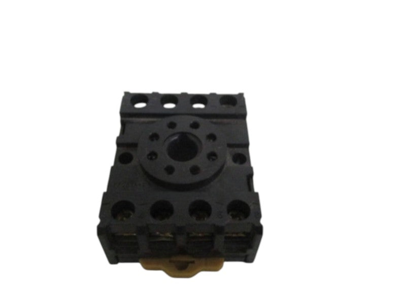 OMRON PF083A-E RELAY SOCKET  UNMP