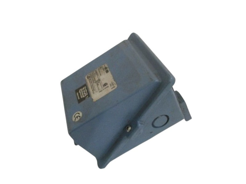 UNITED ELECTRIC J402-9908 PRESSURE SWITCH 0-100 PSI UNMP