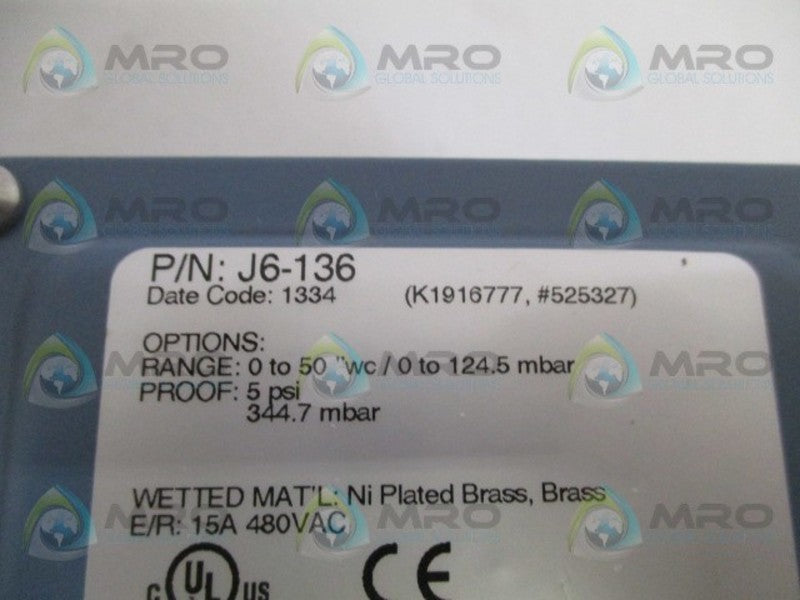 UNITED ELECTRIC J6-136 PRESSURE SWITCH 0-50 "WC NSMP