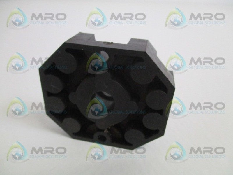 SPC TECHNOLOGY RS8B RELAY SOCKET UNMP