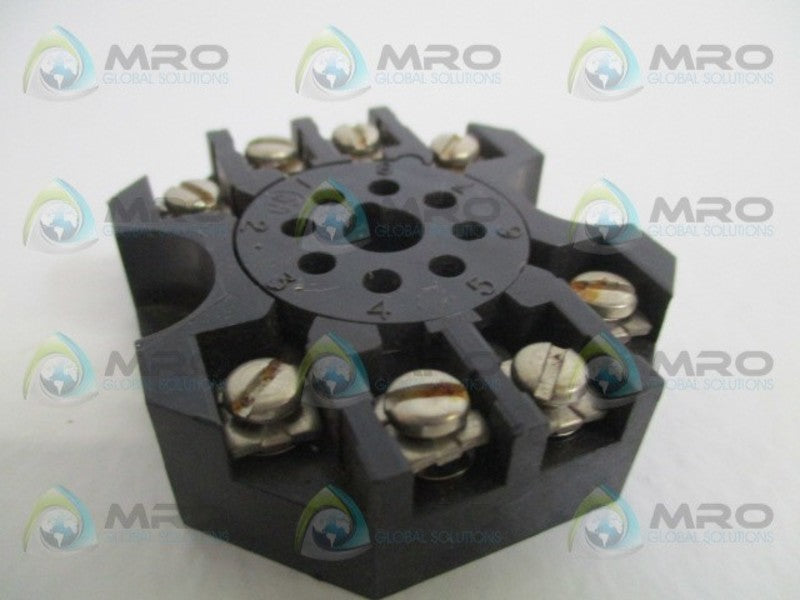 SPC TECHNOLOGY RS8B RELAY SOCKET UNMP